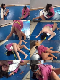 Loser Eats Pussy – Milcah VS Vivi