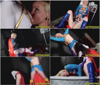 Supergirl VS Powergirl